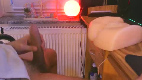 toohugeandstonedxoxo online show from 10/17/25, 05:54