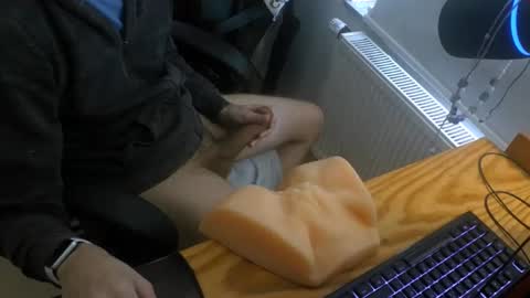 toohugeandstonedxoxo online show from 04/06/26, 05:14