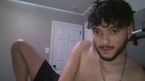 Snapshot of toolittletool chatting on 12/14/25, 07:25 Toolittletool online show from 12/14/25, 07:25