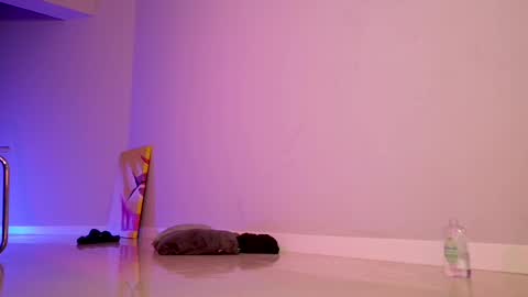 Snapshot of toomuch_wet_ chatting on 02/26/25, 05:39 Come find me on Fansly online show from 02/26/25, 05:39