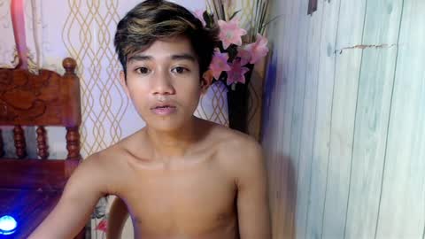Snapshot of toothlessxx chatting on 07/16/26, 01:11 jhonrex online show from 07/16/26, 01:11