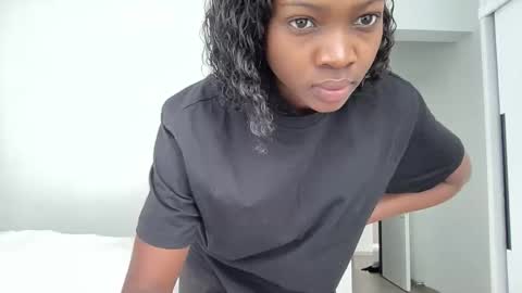 tootie03 online show from 10/10/25, 07:18