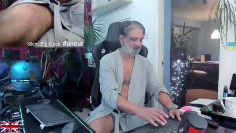 topalphaboss online show from 12/16/25, 12:59