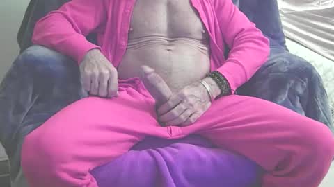 Snapshot of topfortwinks chatting on 11/26/25, 06:36 topfortwinks online show from 11/26/25, 06:36