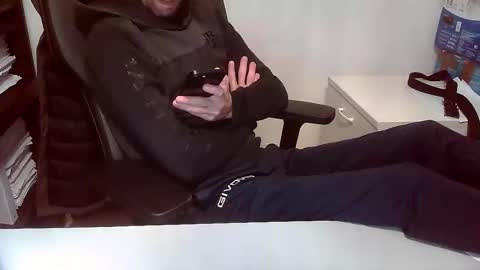 Topg84 online show from 11/18/25, 05:28