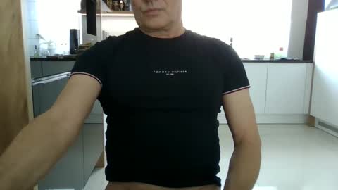 Snapshot of topsecreton chatting on 03/31/26, 09:32 topsecreton online show from 03/31/26, 09:32