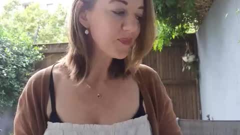 Topsy online show from 12/17/25, 09:37