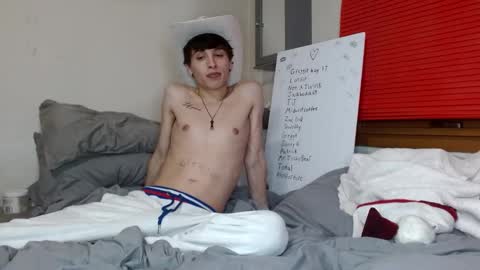 Snapshot of topzaddy chatting on 12/10/24, 12:39 TopZaddy online show from 12/10/24, 12:39