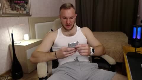 Glebaty online show from 04/18/26, 07:07