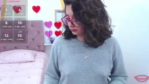 tori_just online show from 10/01/25, 05:08