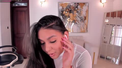 Tori Cross online show from 02/01/25, 02:02