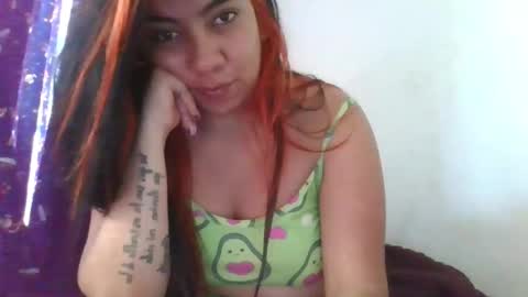 Snapshot of torres_karla chatting on 12/17/25, 04:02 karla online show from 12/17/25, 04:02