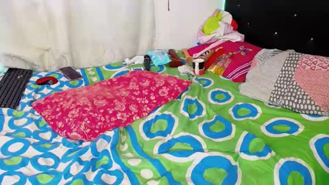 tory_montannaxx online show from 01/03/25, 12:08