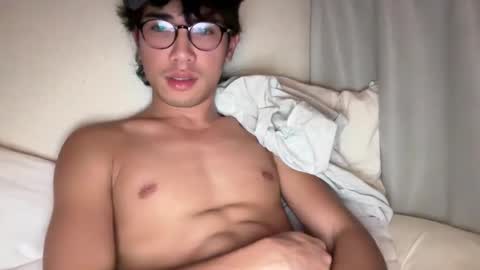 Snapshot of toshikaro0 chatting on 12/04/25, 06:49 Karo online show from 12/04/25, 06:49