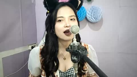 Snapshot of toshikoseaforth chatting on 05/23/26, 09:13 Emma online show from 05/23/26, 09:13