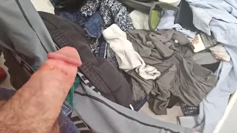 Snapshot of tossmysalad20 chatting on 01/01/25, 10:56 tossmysalad20 online show from 01/01/25, 10:56