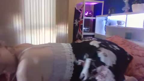 Milly online show from 02/03/25, 12:04