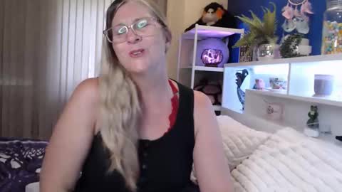 Milly online show from 02/22/26, 11:25