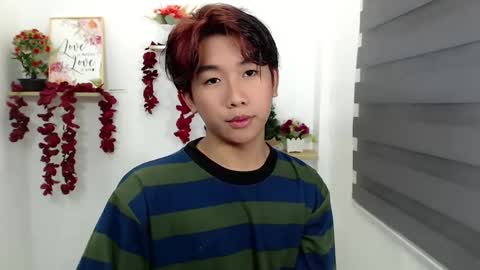 Snapshot of totalbabe1x chatting on 01/19/25, 10:39 totalbabe1x online show from 01/19/25, 10:39