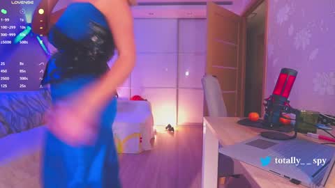 Madam Viktoria   Vacation in Portugal  2811 - 0412 online show from 02/23/25, 06:23