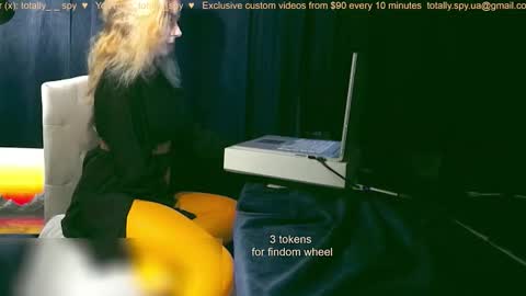 Madam Viktoria   Vacation in Portugal  2811 - 0412 online show from 10/29/25, 06:48