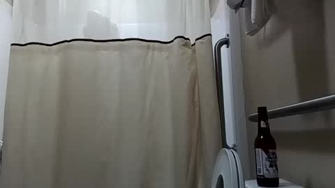 Snapshot of totallyawesome_65 chatting on 11/06/25, 03:35 totallyawesome_65 online show from 11/06/25, 03:35