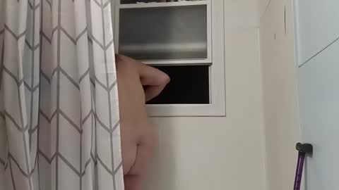 Snapshot of totallyawesome_65 chatting on 02/18/26, 11:50 totallyawesome_65 online show from 02/18/26, 11:50