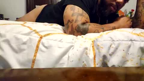 Snapshot of totalpackage2001 chatting on 11/01/25, 07:10 totalpackage2001 online show from 11/01/25, 07:10