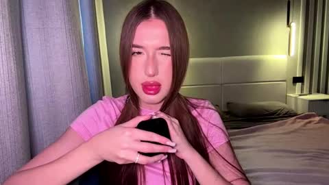 Snapshot of towandaboughan chatting on 02/18/26, 09:05 Ioanna online show from 02/18/26, 09:05