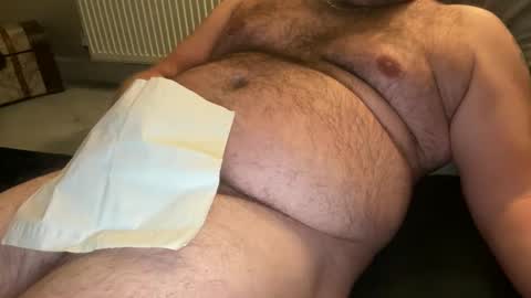 Snapshot of town71 chatting on 11/18/25, 06:12 Town71 online show from 11/18/25, 06:12