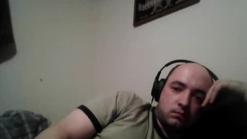 Snapshot of toxicfumes83 chatting on 05/31/26, 02:20 toxicfumes83 online show from 05/31/26, 02:20