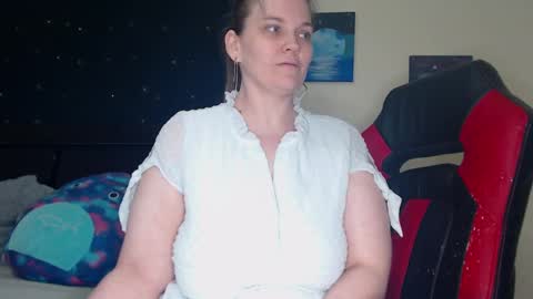 Lilly Miss Mistress Goddess Maam Queen Boss online show from 12/31/24, 11:53