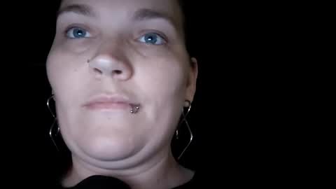 Snapshot of toxiclilly chatting on 05/13/26, 06:16 Lilly Miss Mistress Goddess Maam Queen Boss online show from 05/13/26, 06:16