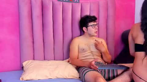 toxiclove01 online show from 12/22/25, 07:33