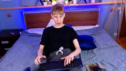 Max online show from 02/28/26, 10:16