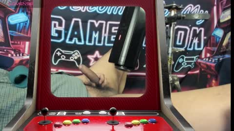 Snapshot of toysformycock chatting on 12/05/24, 07:05 ToysForMyCock online show from 12/05/24, 07:05