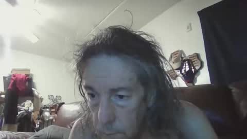 Snapshot of tpatslvr chatting on 02/18/26, 12:56 Sasha online show from 02/18/26, 12:56