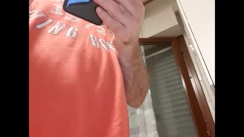 Snapshot of tra649167 chatting on 09/21/25, 08:10 tra649167 online show from 09/21/25, 08:10