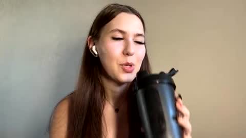 Thea online show from 06/14/26, 02:19