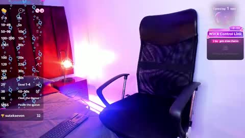 tracy online show from 02/11/25, 07:33