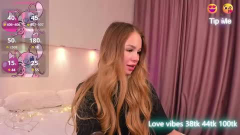 Snapshot of tracy_tay1or chatting on 01/25/25, 08:10 Tracy GMT2 Mon 3 AM - 4 PM Tue 3 AM - 4 PM Wed 3 AM - 4 PM Thur 3 AM - 4 PM Fri 3 AM - 4 PM online show from 01/25/25, 08:10