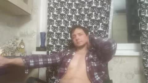 Snapshot of tradewm chatting on 10/09/25, 04:16 Trade4Life online show from 10/09/25, 04:16