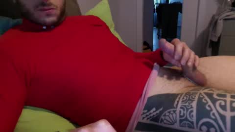 Snapshot of tramaund chatting on 02/17/25, 03:42 tramaund online show from 02/17/25, 03:42