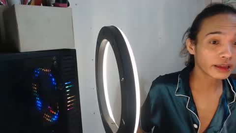 Amor  THUMBS-UP ME online show from 02/06/26, 07:17