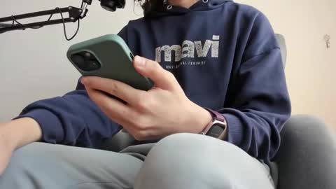 Gunes online show from 10/11/25, 11:53