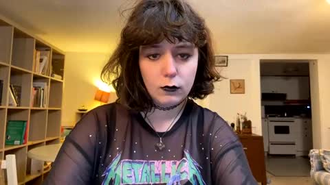 Snapshot of transcumchalice chatting on 09/11/25, 01:28 Mercy online show from 09/11/25, 01:28