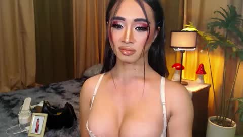 Snapshot of transgoddessrosy chatting on 09/20/25, 03:35 ROSY TAN  BE MY KING DONT FORGET TO FOLLOW AND THUMBS UP ME online show from 09/20/25, 03:35