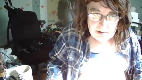 Snapshot of transmtfhello chatting on 03/24/26, 07:08 Peter online show from 03/24/26, 07:08