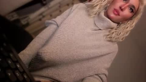 ALMIGHTY GODDESS VALENTINA online show from 11/02/25, 03:36