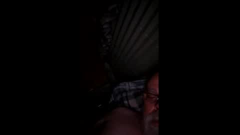 Snapshot of trashman68 chatting on 03/03/26, 12:11 trashman68 online show from 03/03/26, 12:11